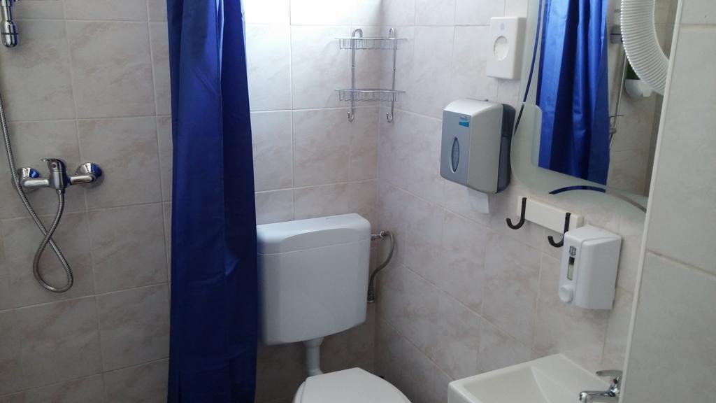 Rooms Du-Na Zagreb Ngoại thất bức ảnh