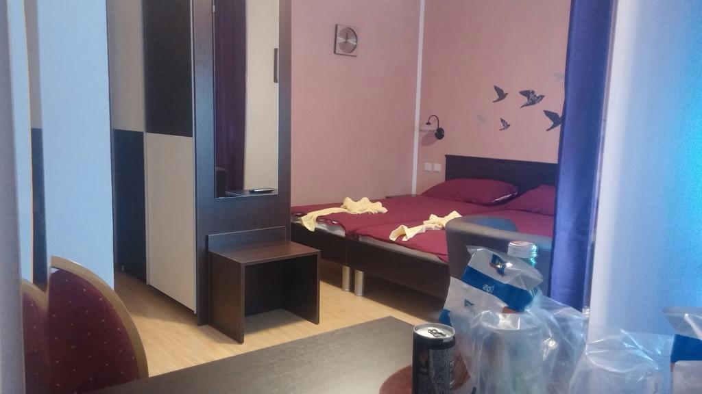 Rooms Du-Na Zagreb Ngoại thất bức ảnh