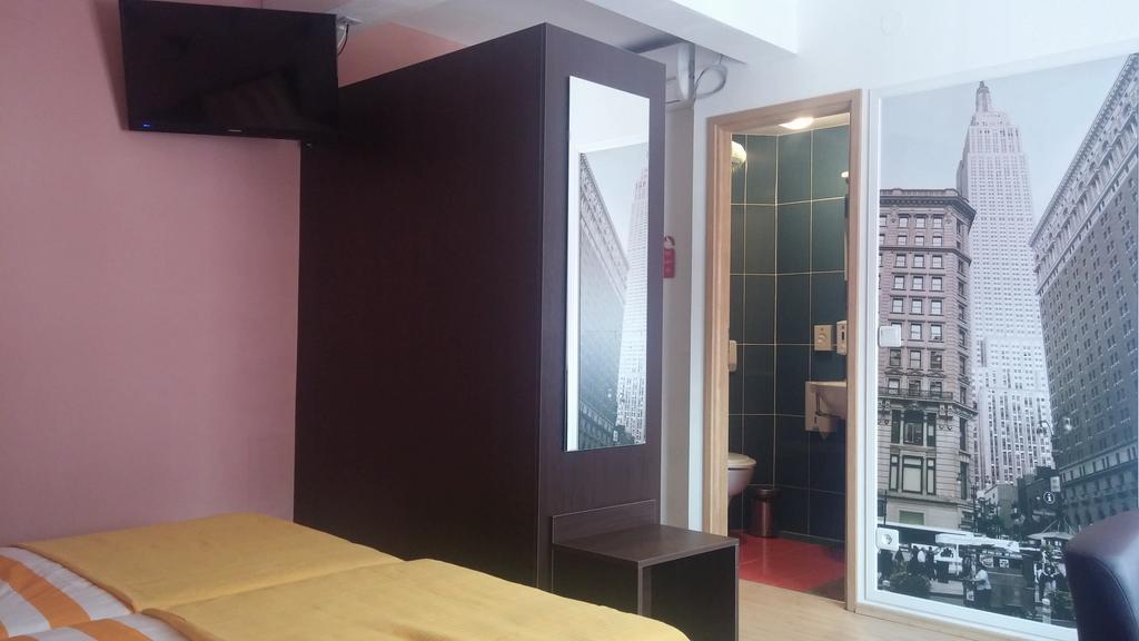 Rooms Du-Na Zagreb Ngoại thất bức ảnh